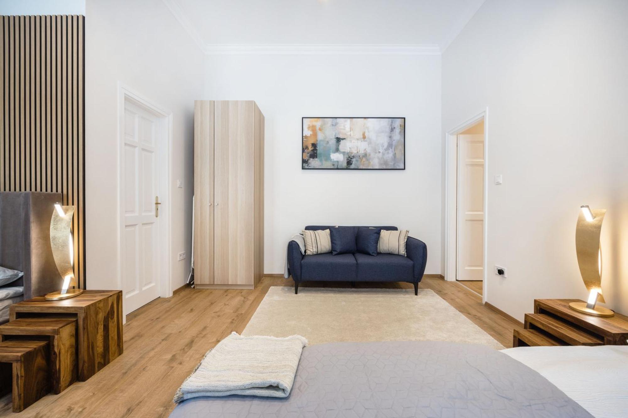Sleek Downtown Living Apartment Budapest Exterior photo